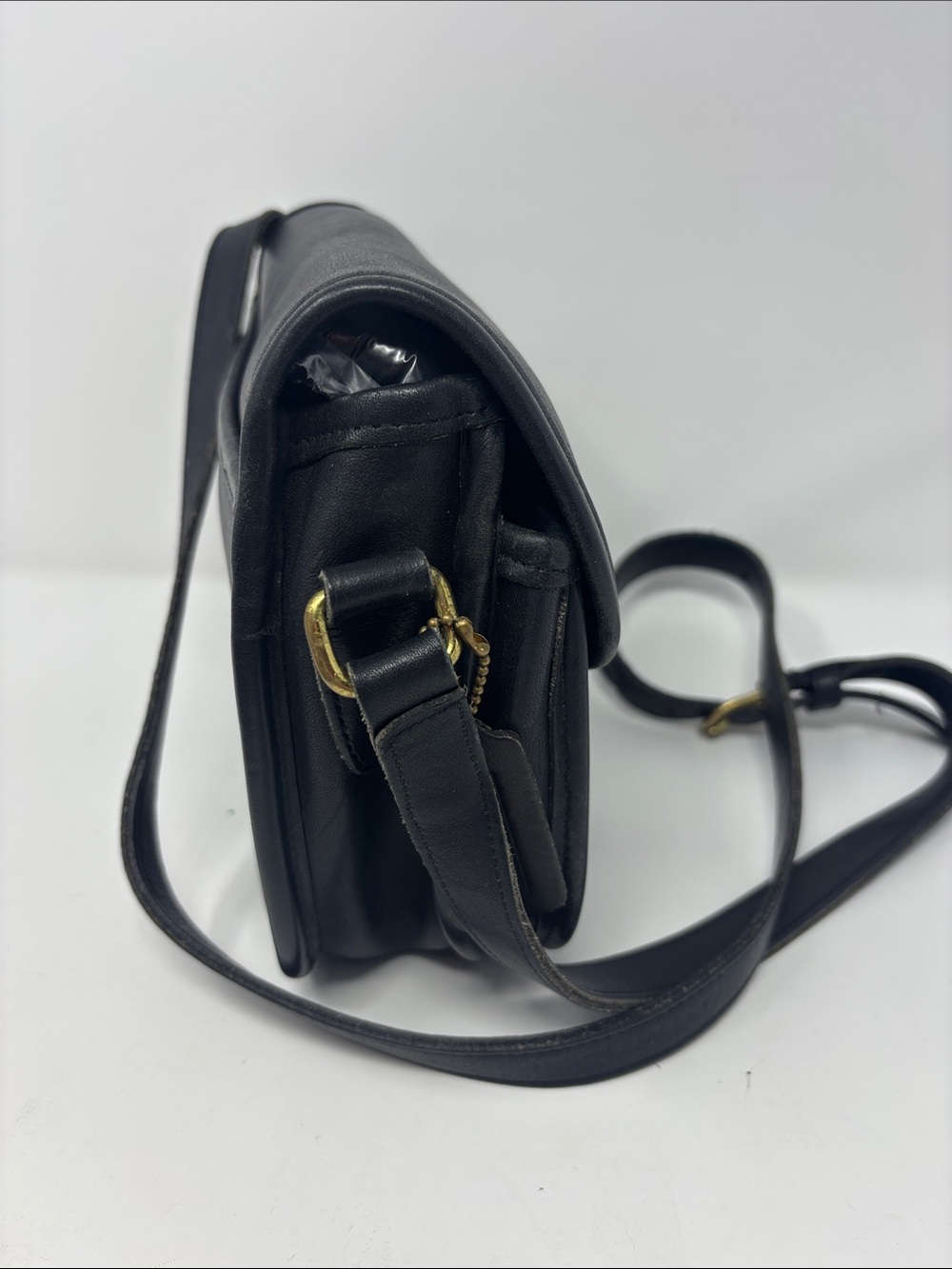Coach | vintage Classic Black Leather Crossbody Bag - Picture 6 of 13